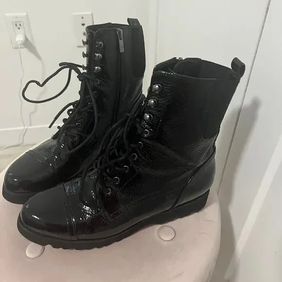 Donald Pliner Black Patent Leather Camren Combat Boots Size 10 - Picture 3 of 9